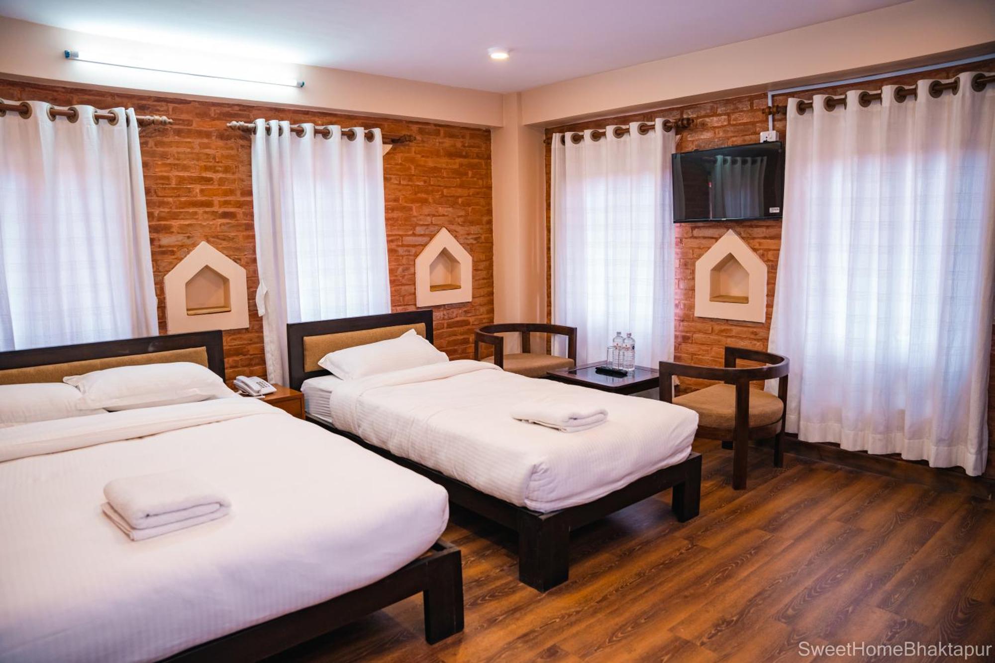 Hotel Sweet Home บักตะปูร์ ภายนอก รูปภาพ