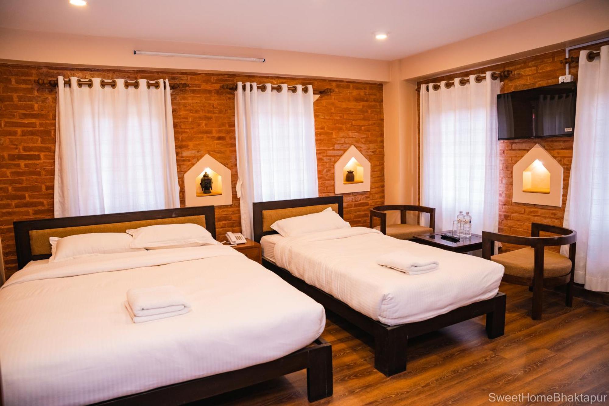 Hotel Sweet Home บักตะปูร์ ภายนอก รูปภาพ
