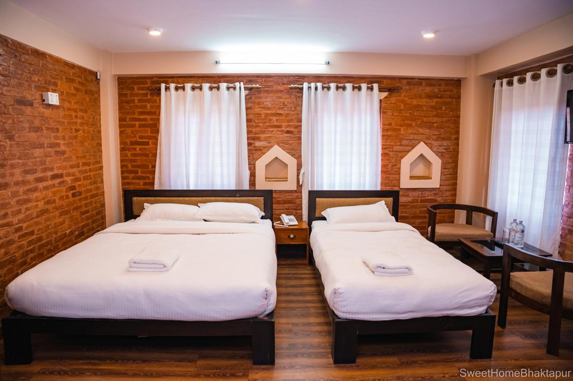 Hotel Sweet Home บักตะปูร์ ภายนอก รูปภาพ