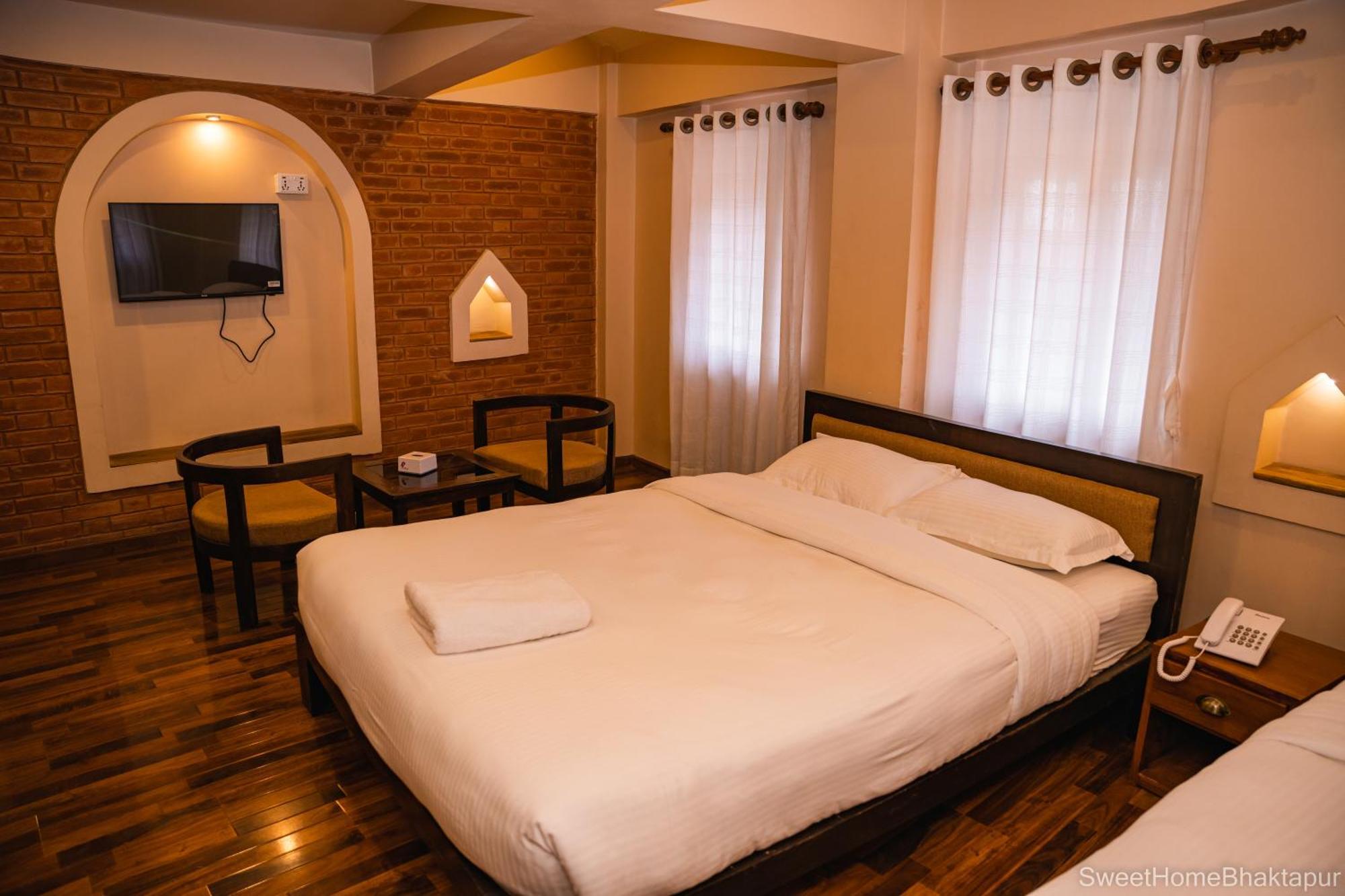 Hotel Sweet Home บักตะปูร์ ภายนอก รูปภาพ