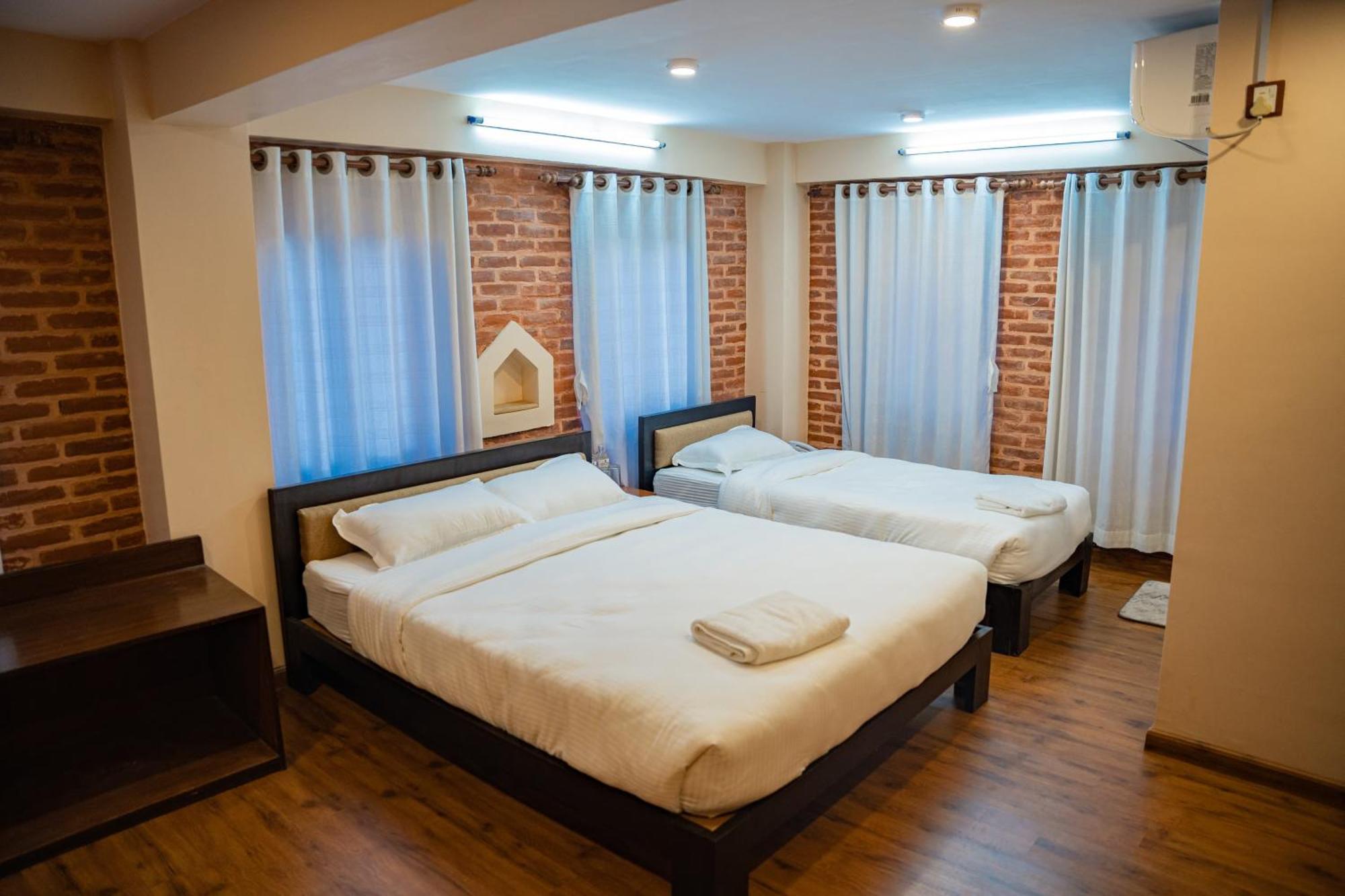Hotel Sweet Home บักตะปูร์ ภายนอก รูปภาพ