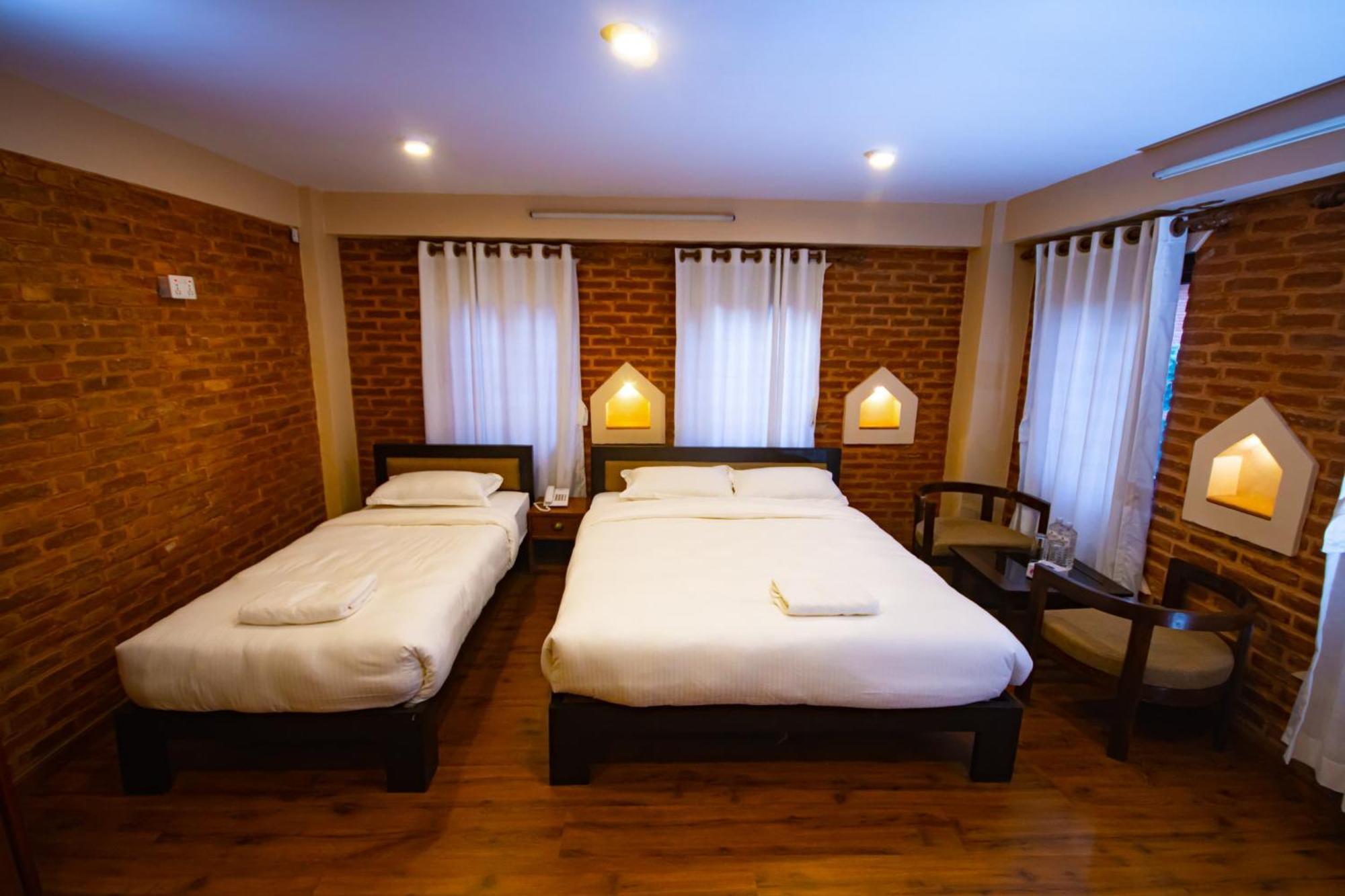 Hotel Sweet Home บักตะปูร์ ภายนอก รูปภาพ